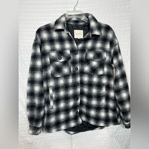 Thread & Supply Shirt Jacket
-Shacket In Black & White Size Medium
